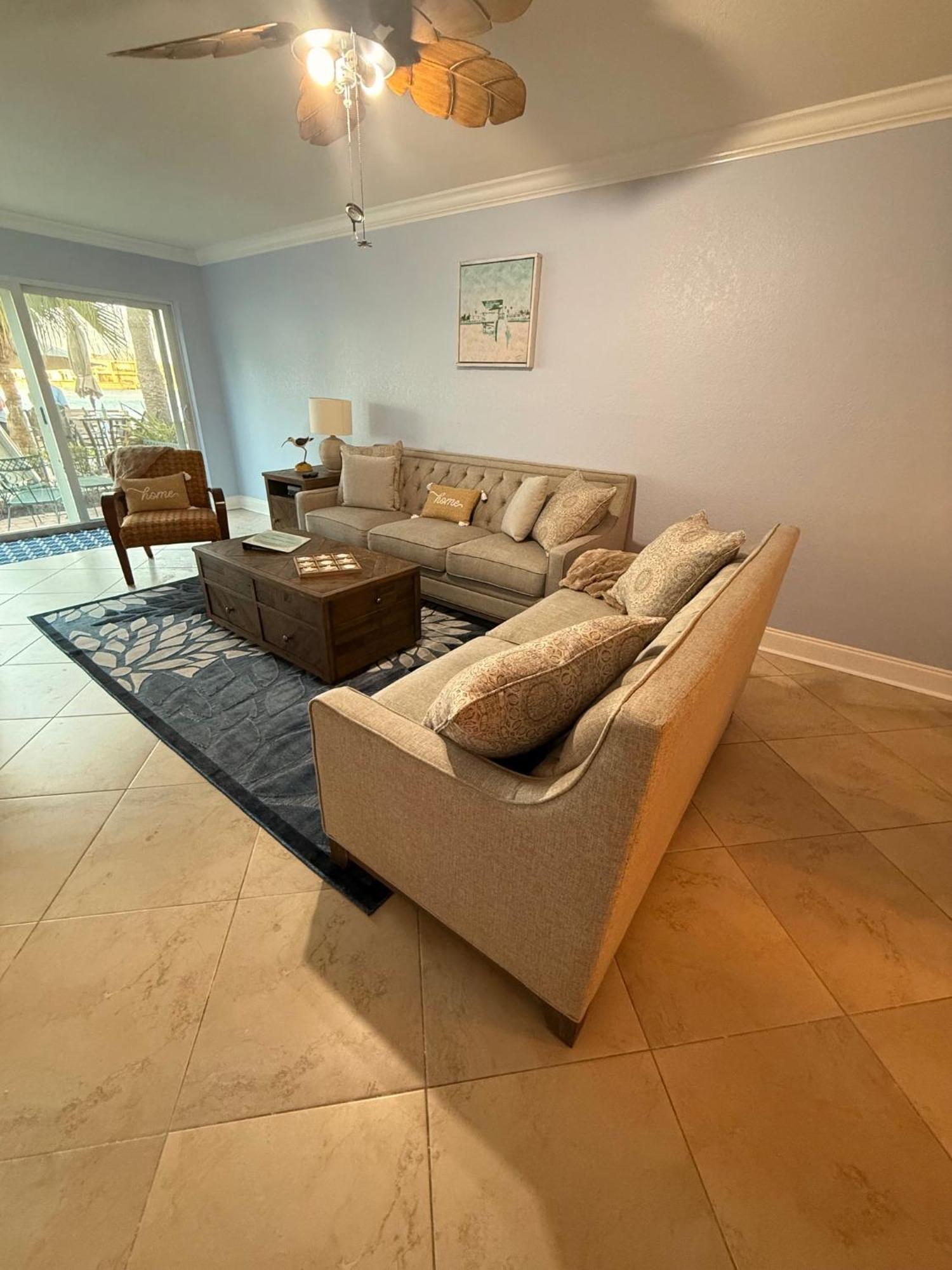 Treasure Island Beach, Fl Waterfront Located Steps Away From The Intracoastal Waterway Apartamento *